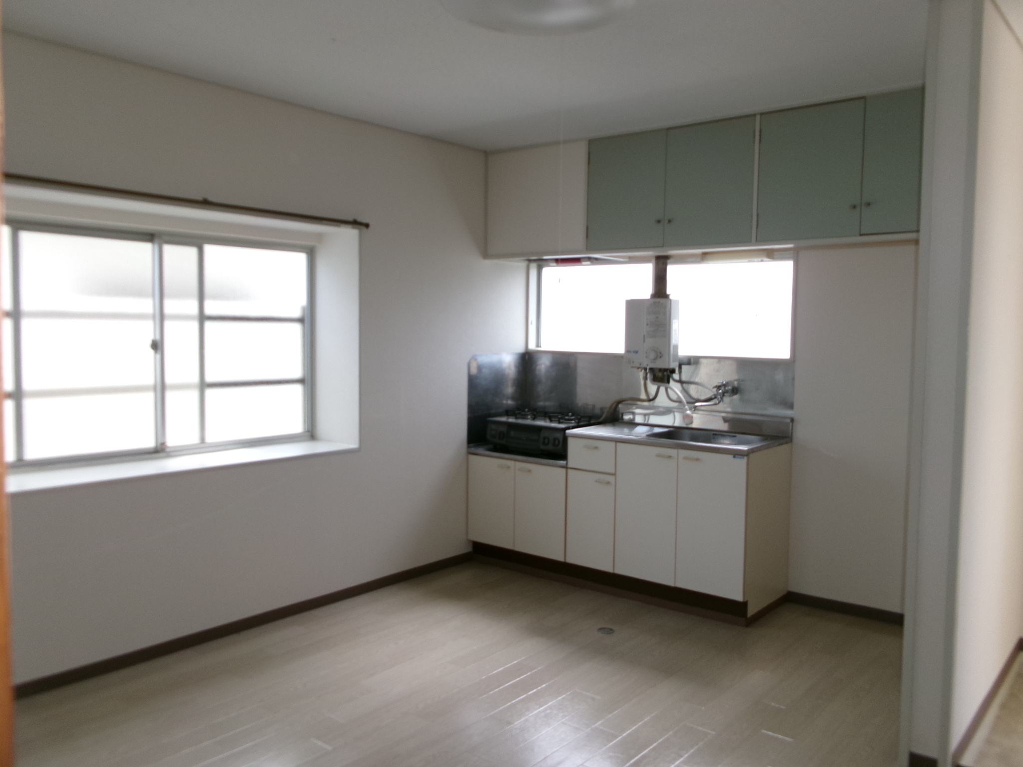 コーポフラワーメイト   203