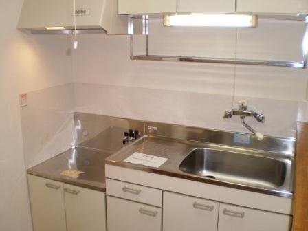 ヴィレッジアルカディア   201