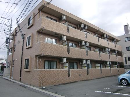 ファミーユ小白川   101