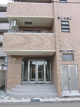 ファミーユ小白川   101