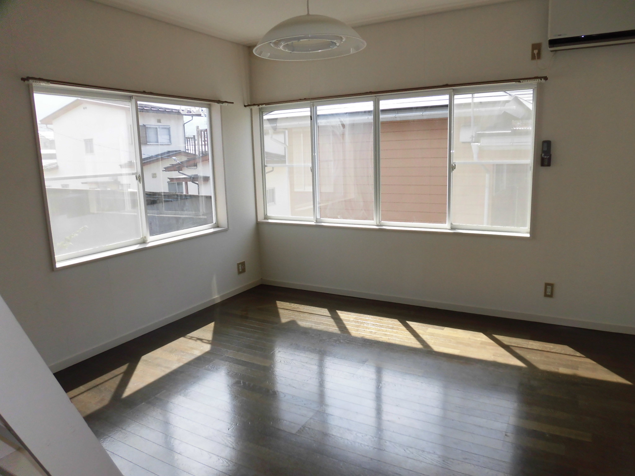 フューチャーハウス   211