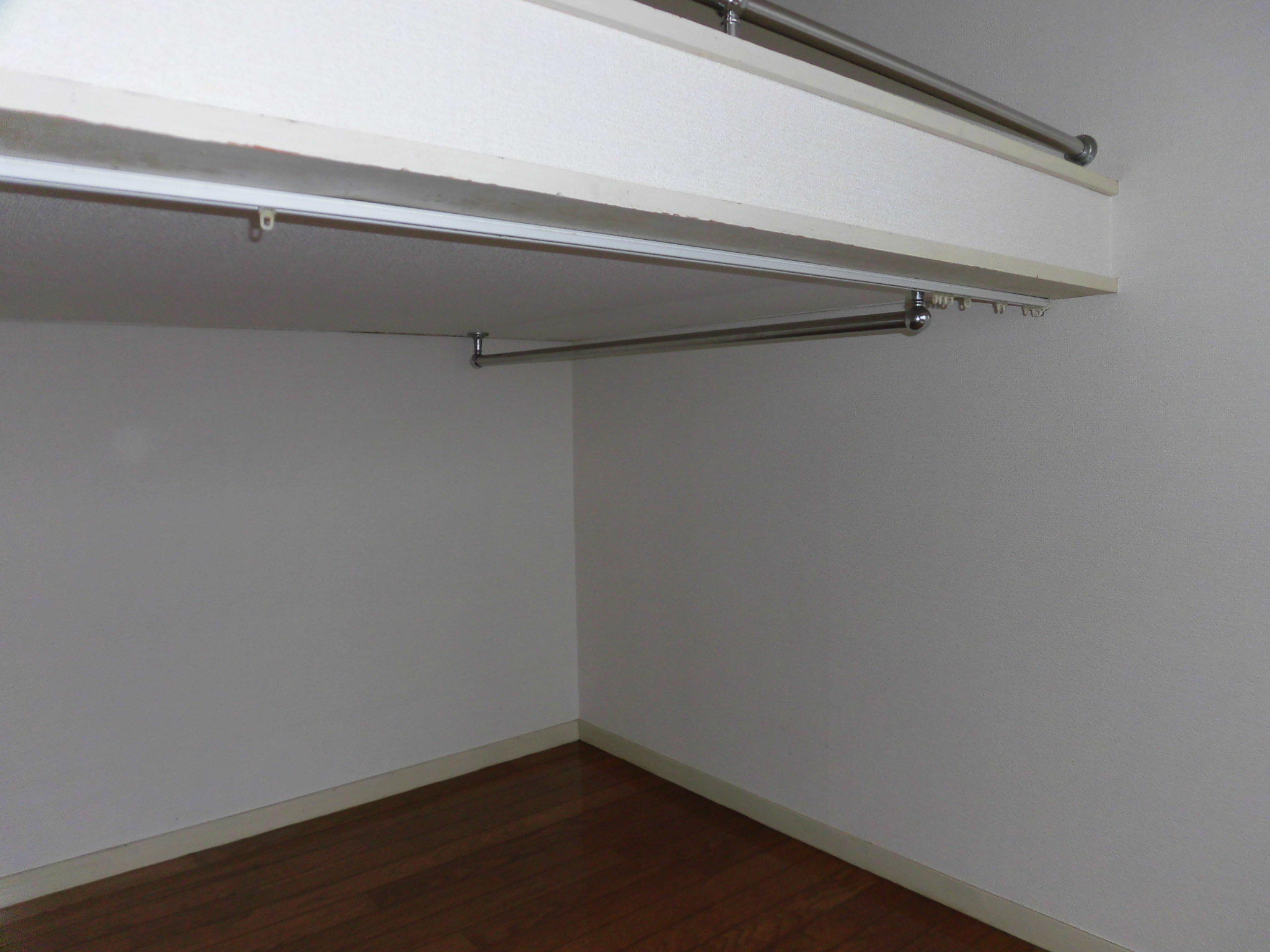 フリーダムハウス　203