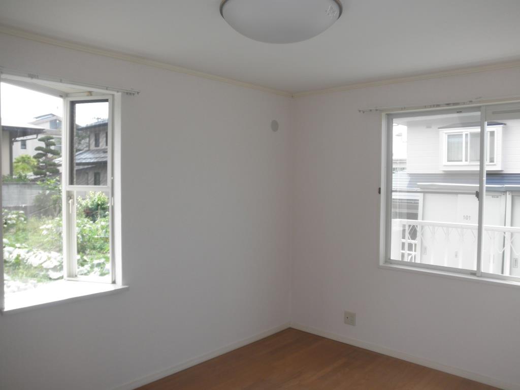 ムーンハウス   101