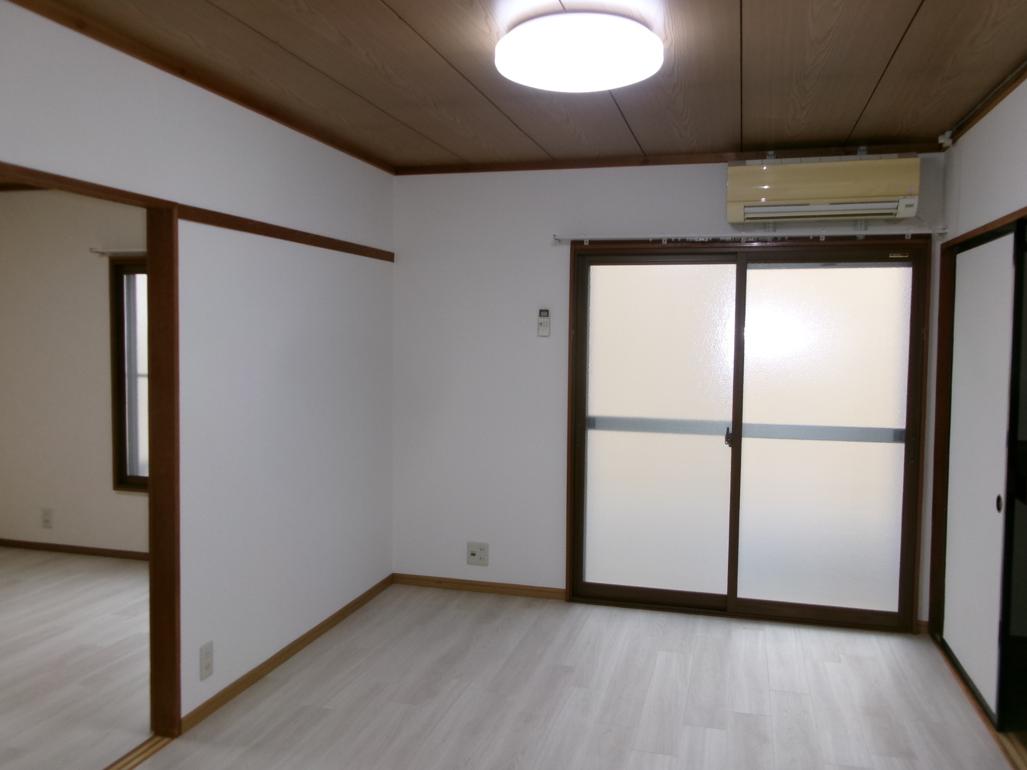 ヤマキチハイツ   103