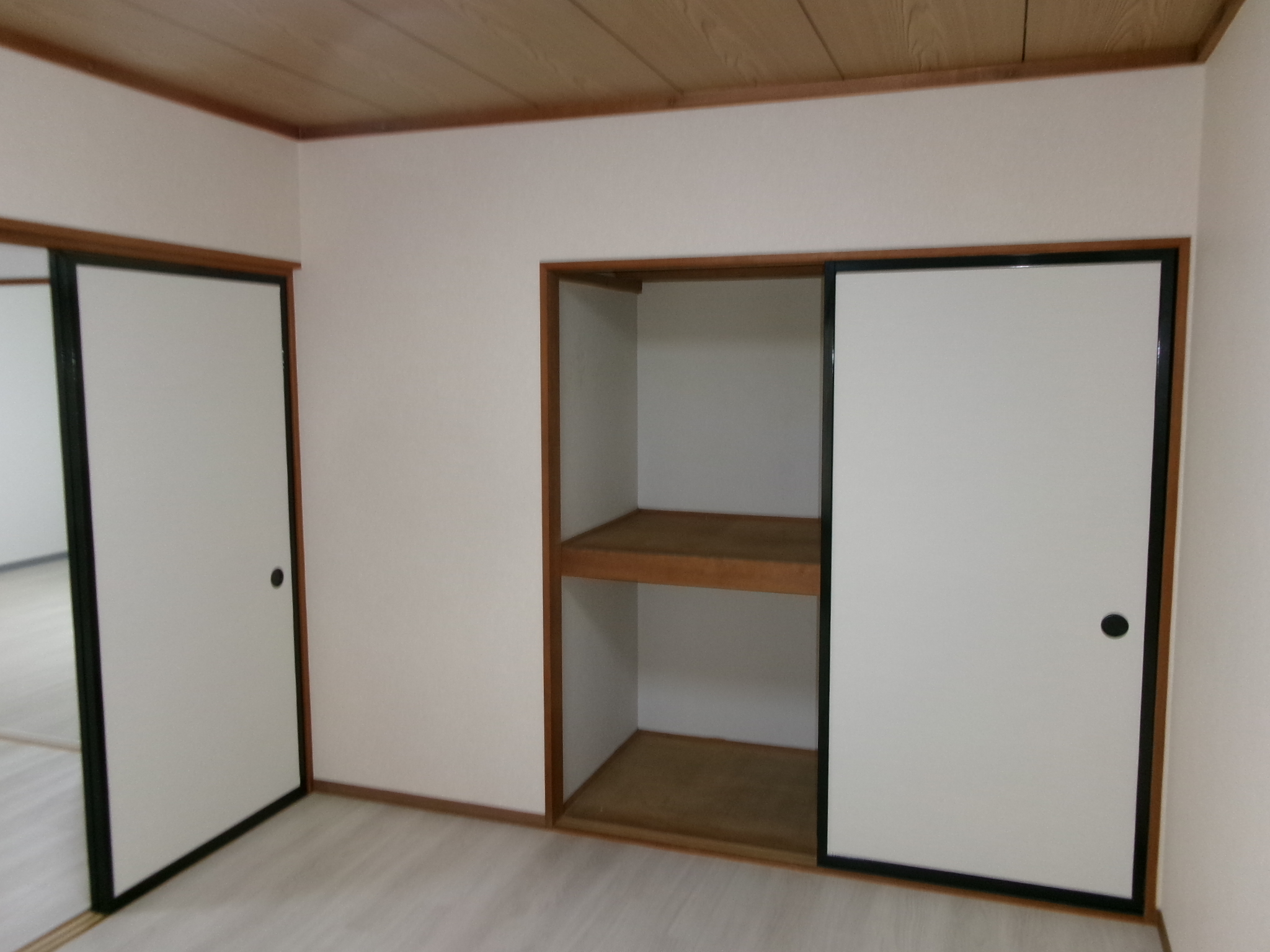 ヤマキチハイツ   103