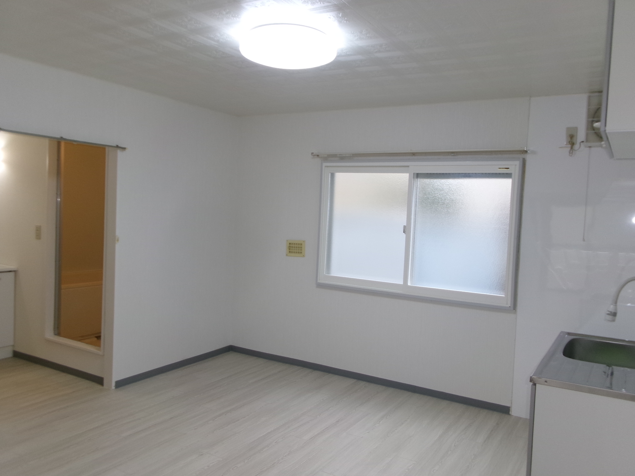 ヤマキチハイツ   103