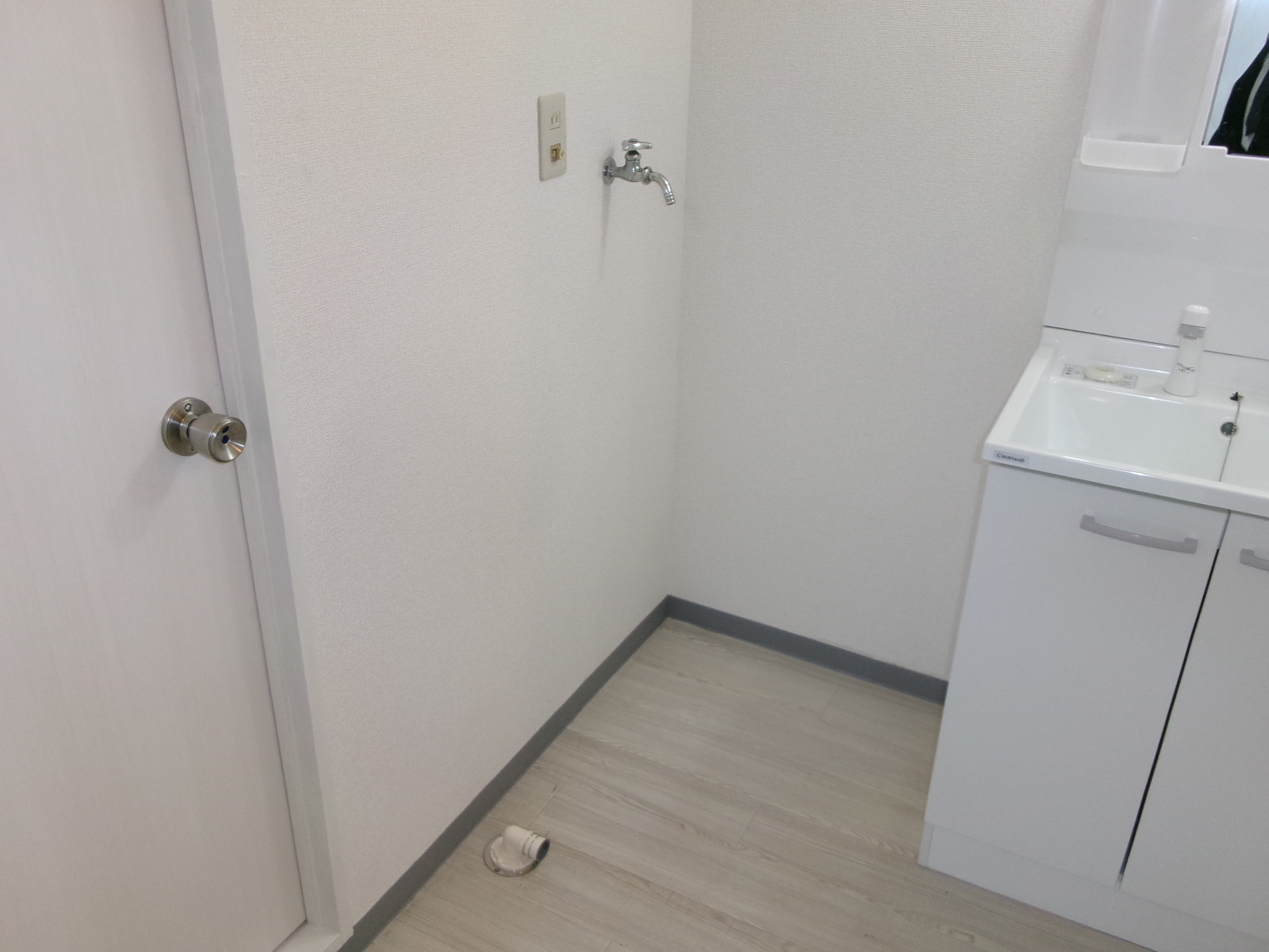 ヤマキチハイツ   103