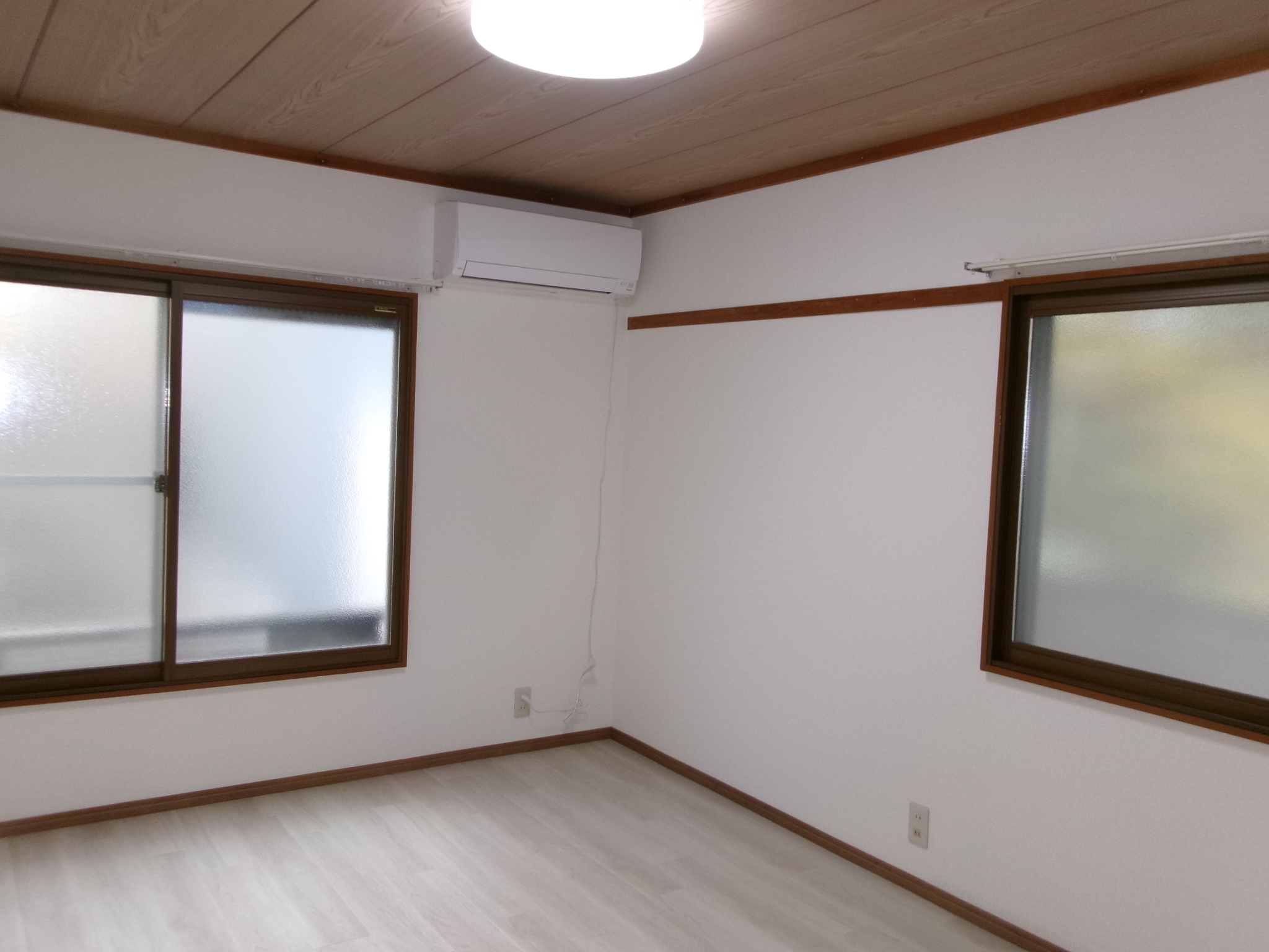 ヤマキチハイツ   103