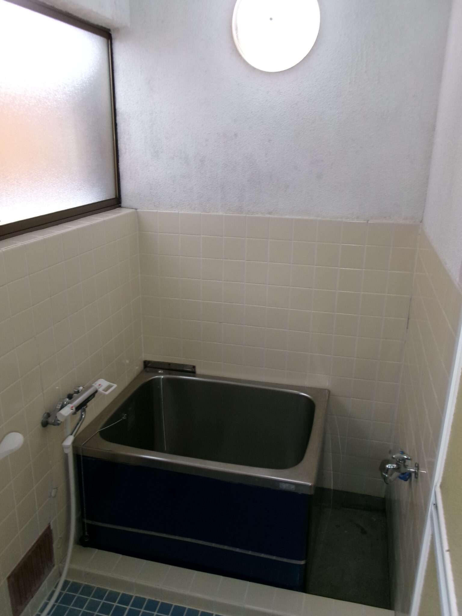 飯田西4丁目貸家　北西角