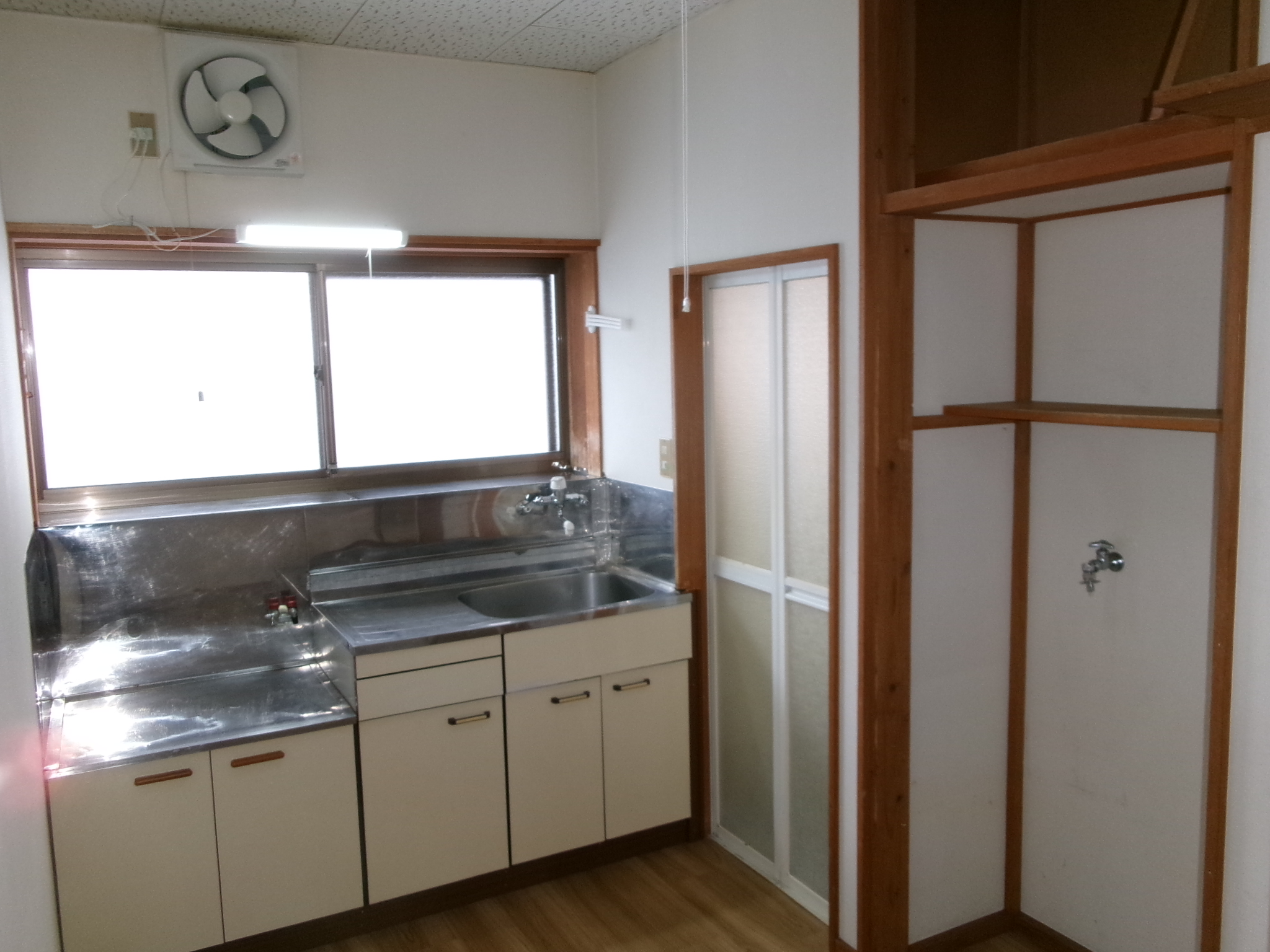 飯田西4丁目貸家　北西角