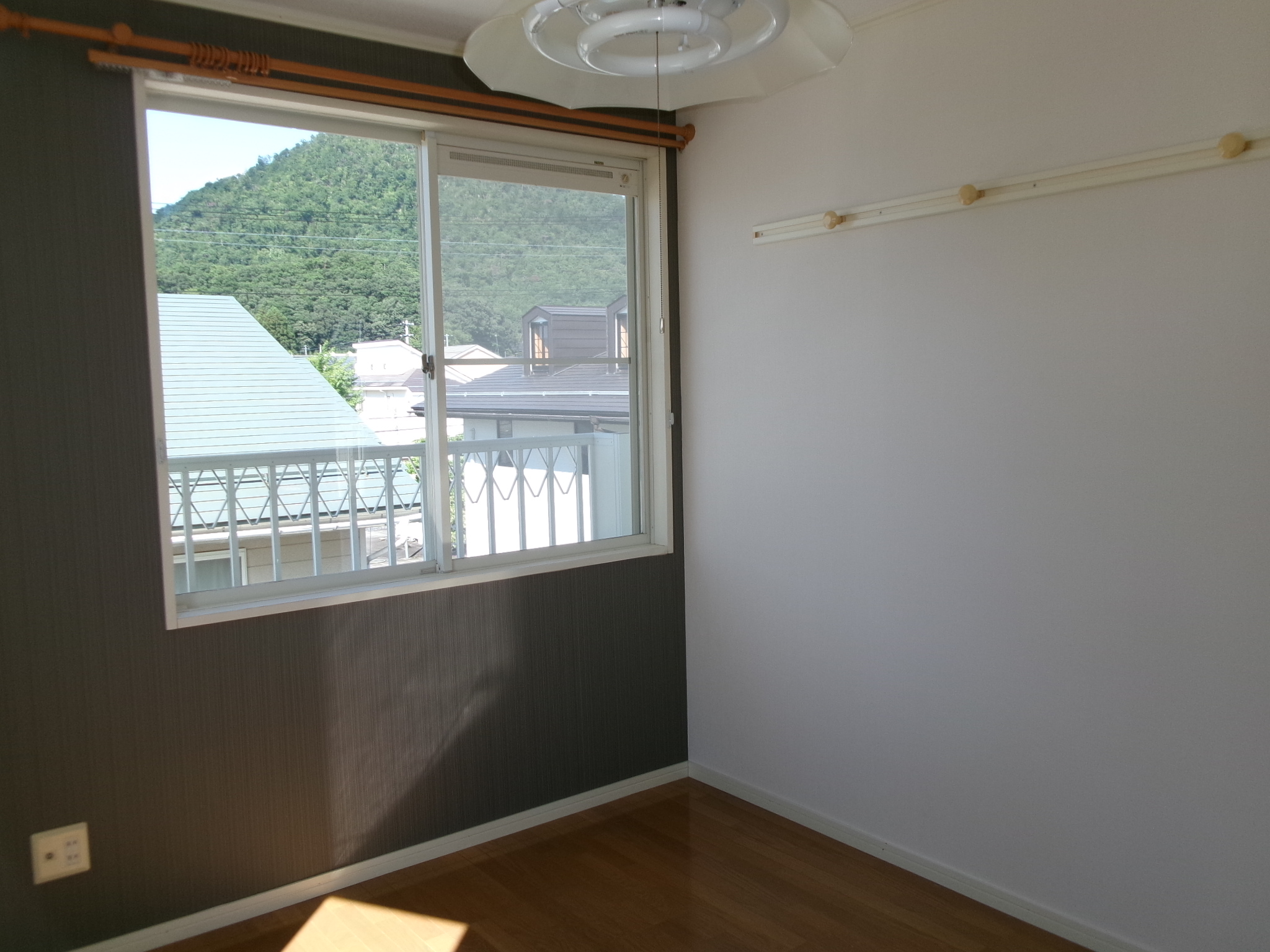 ワコーレ竜山   205