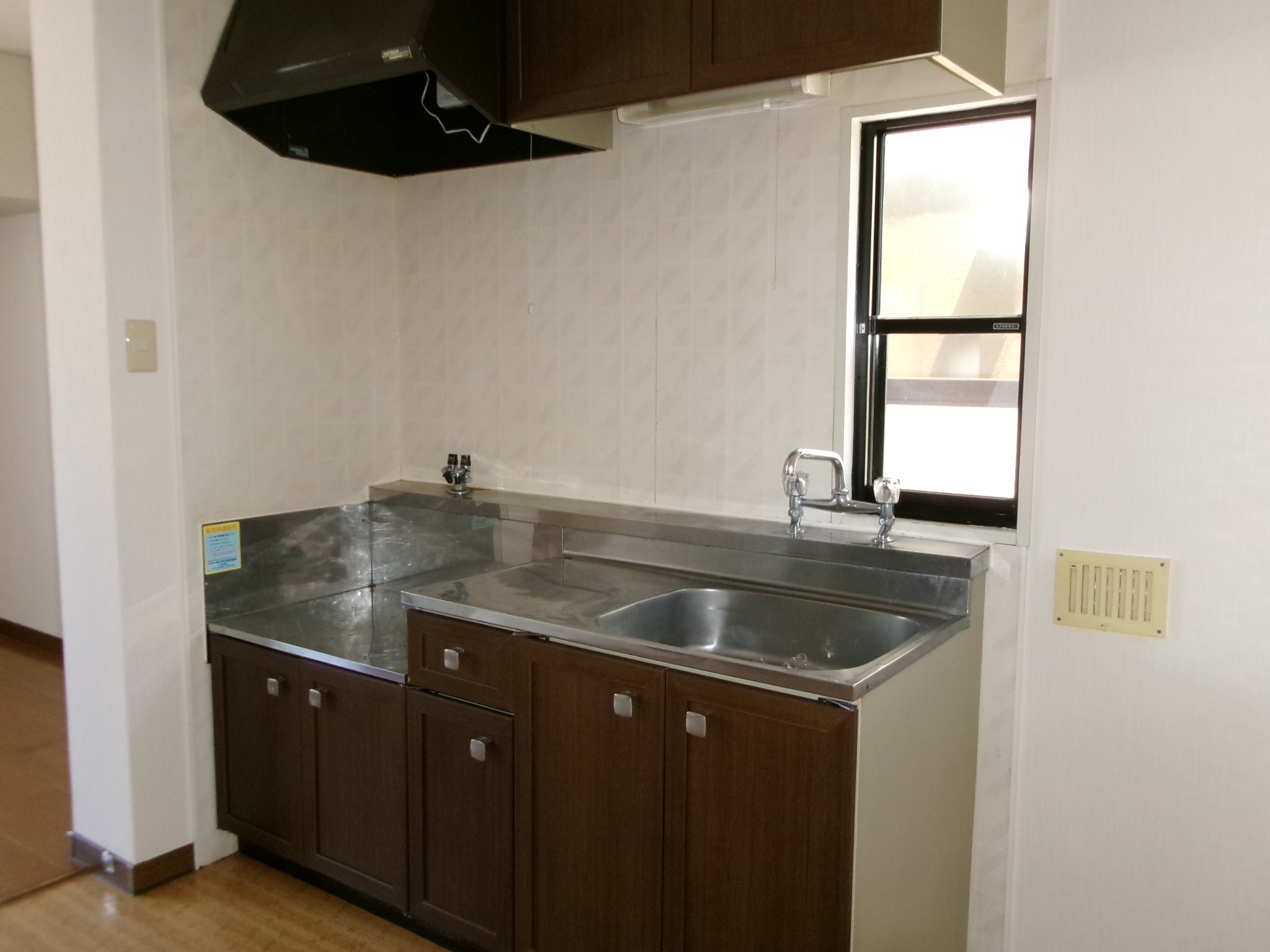 セジュール塩野  Ｂ棟   101