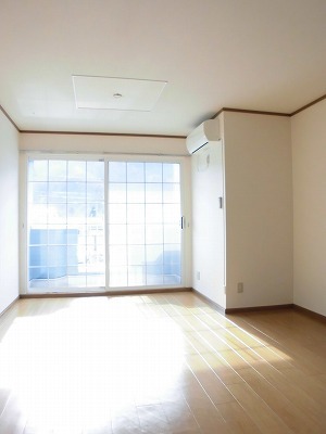 クレストール東山形　B203