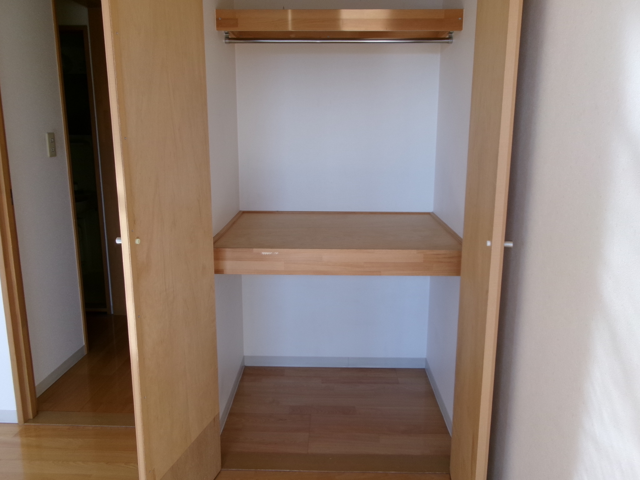 Ｔ’Ｓ ＦＬＡＴ   402