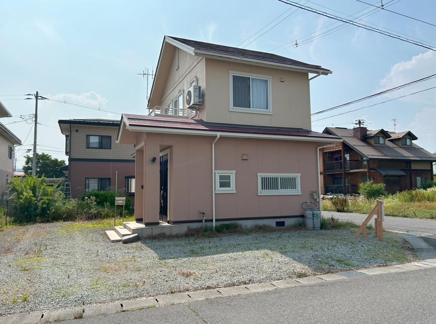 寒河江市大字島（3LDK）1,500万円　南寒河江駅まで徒歩4分！