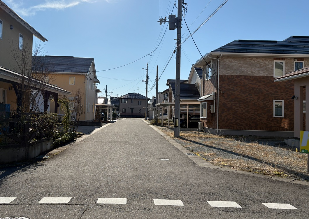 寒河江市大字島（3LDK）1,380万円　金額変更しました！！〈北東角地〉