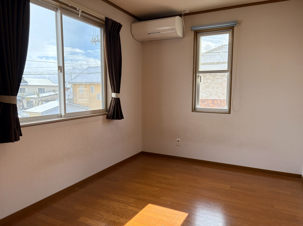 寒河江市大字島（3LDK）1,380万円　金額変更しました！！〈北東角地〉