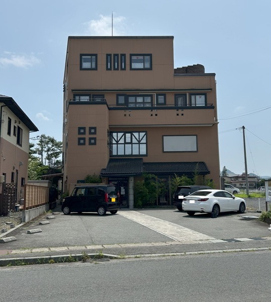 【売店舗付住宅】上山市南町　4,900万円