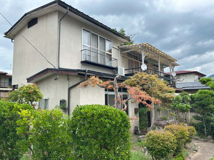 山形市双月町一丁目(9K)900万円 ※部屋数の多い一戸建て
