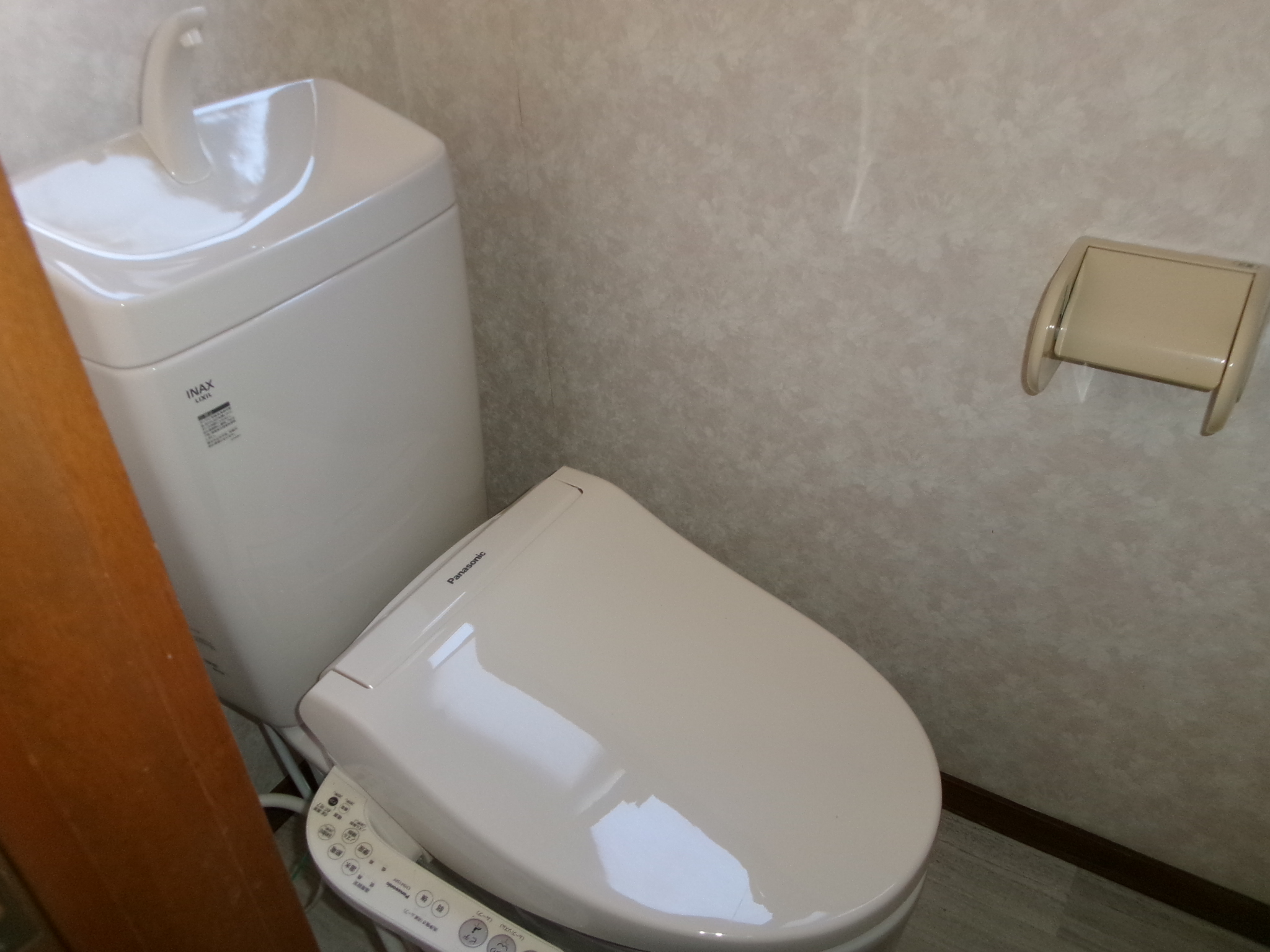 フロントヘルメス   105