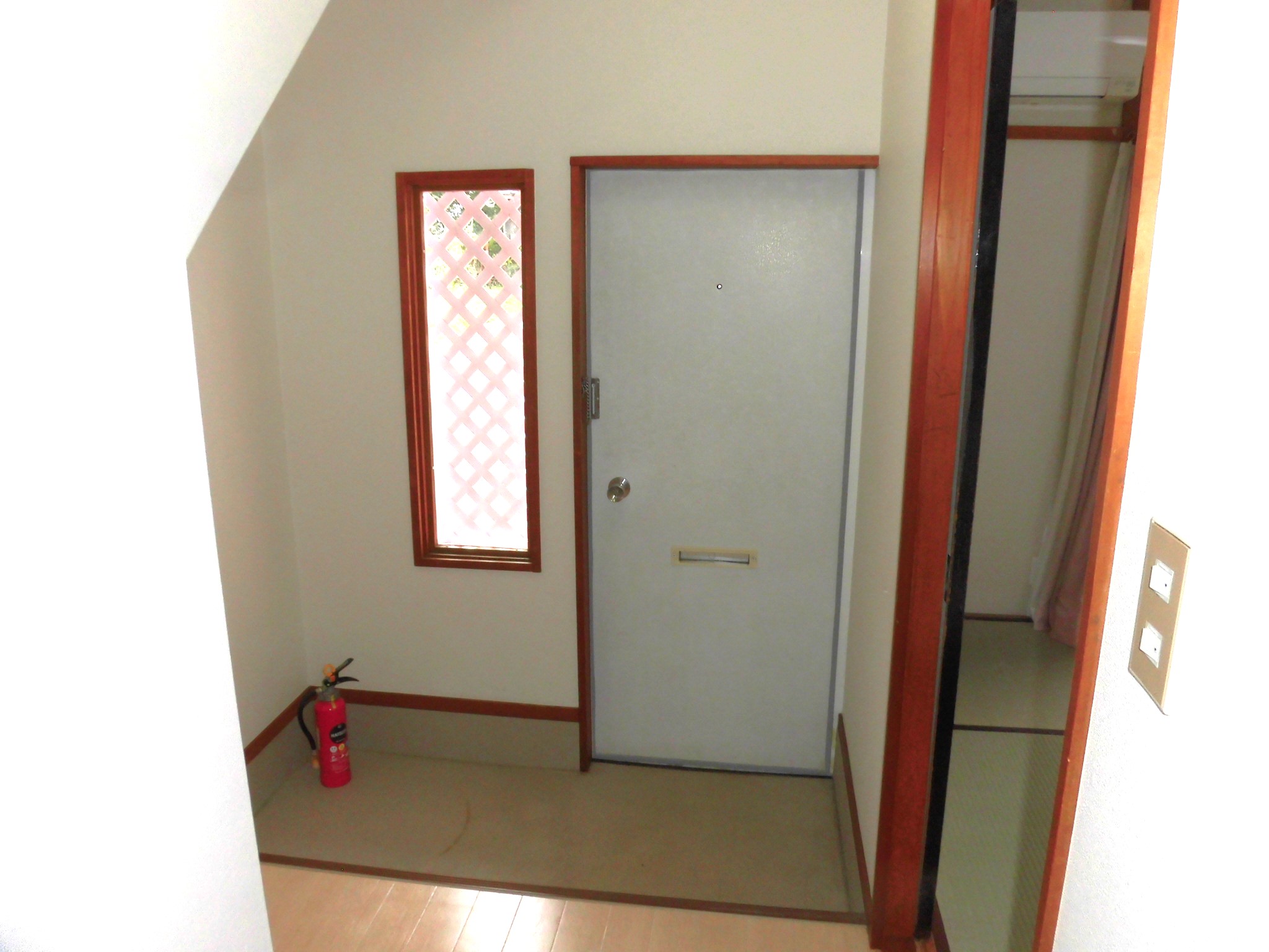 フローレス123　102号室