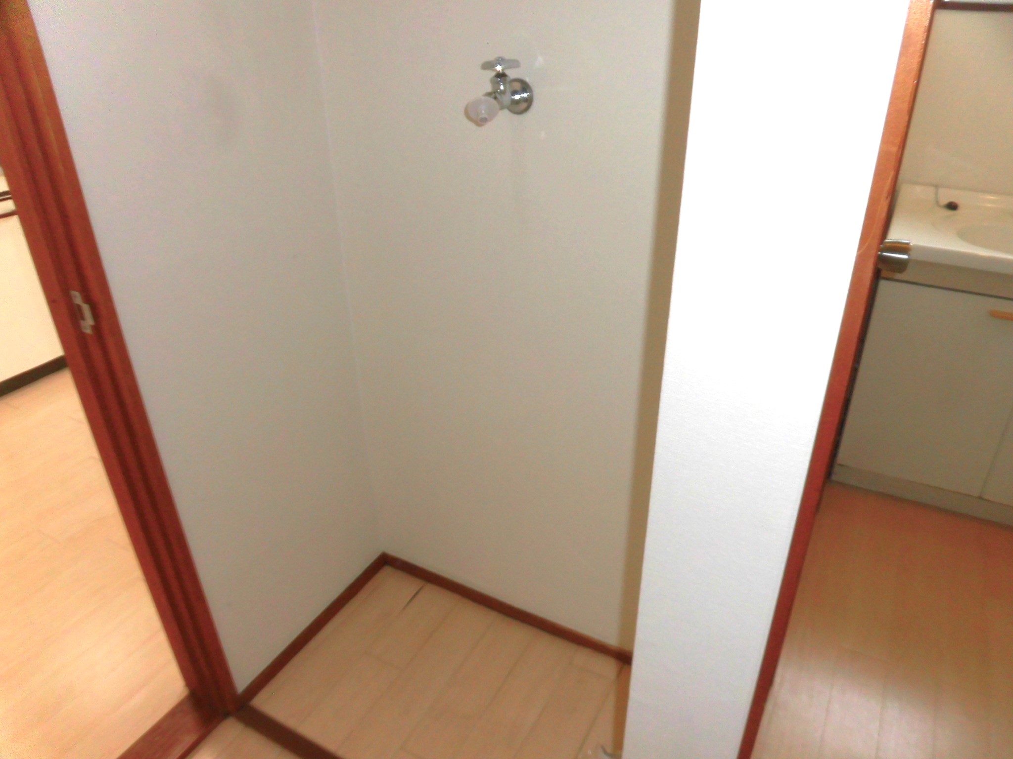 フローレス123　102号室