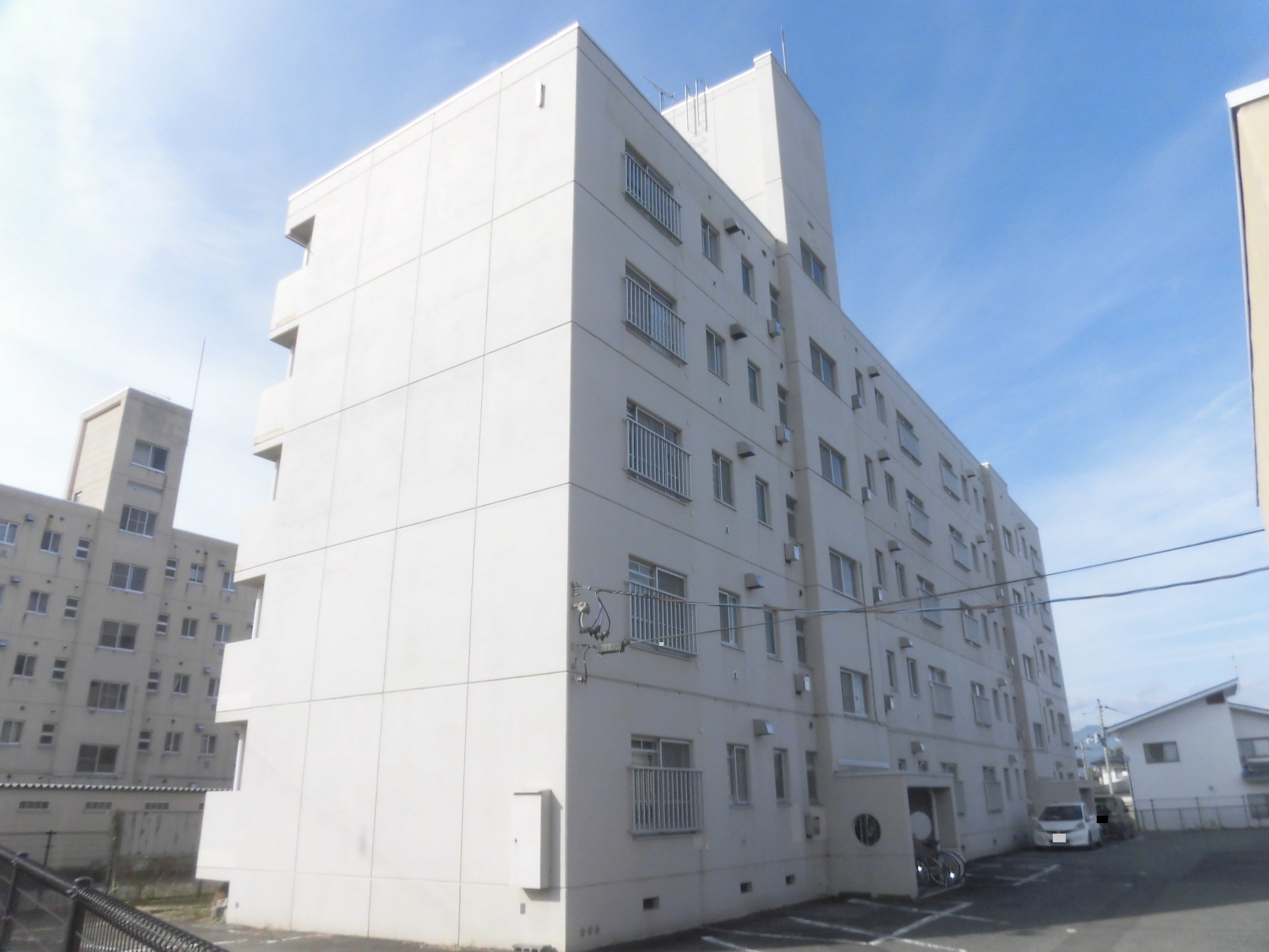 メゾン成沢　101号室