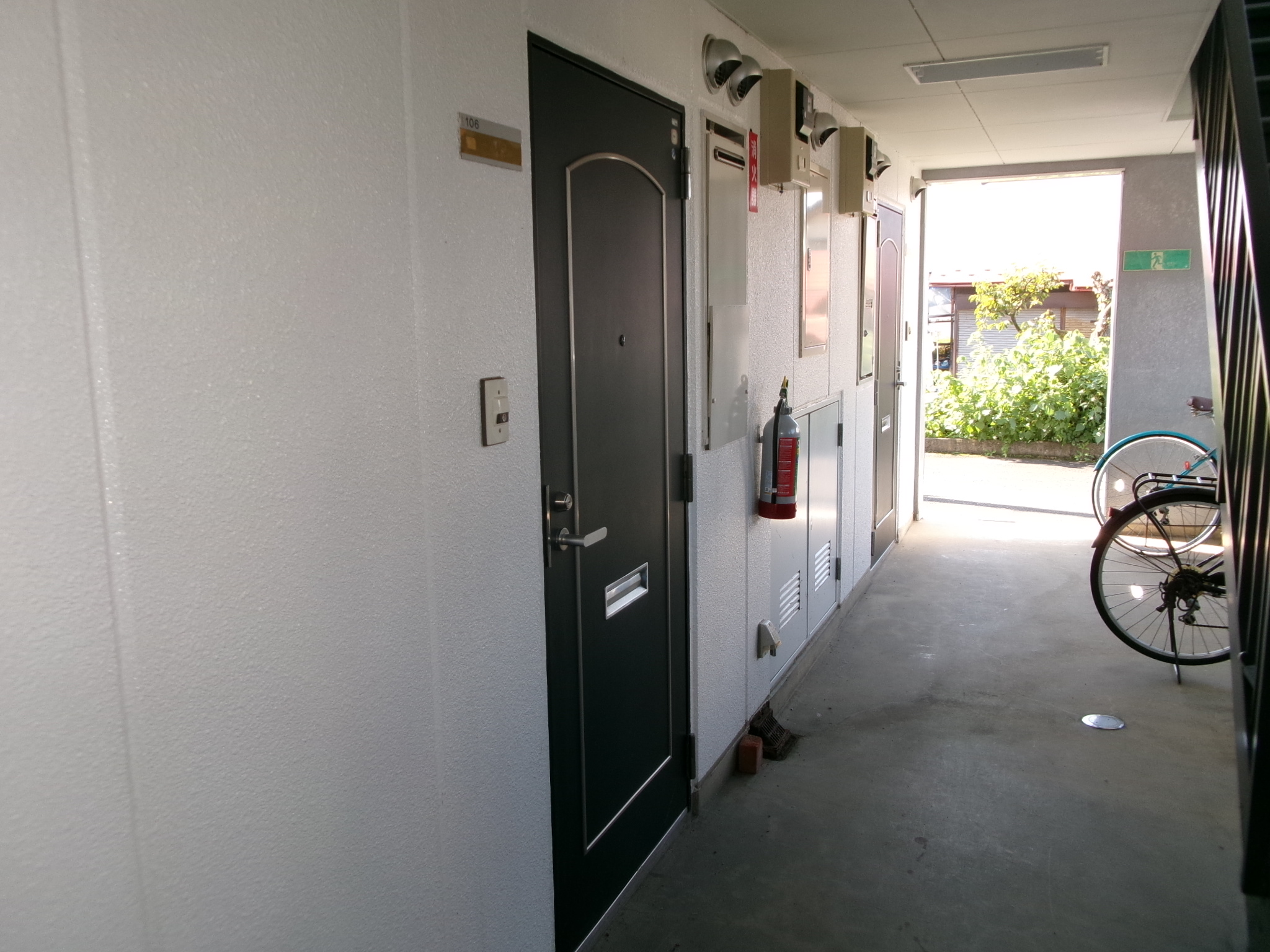 ZINハイツ　106号室