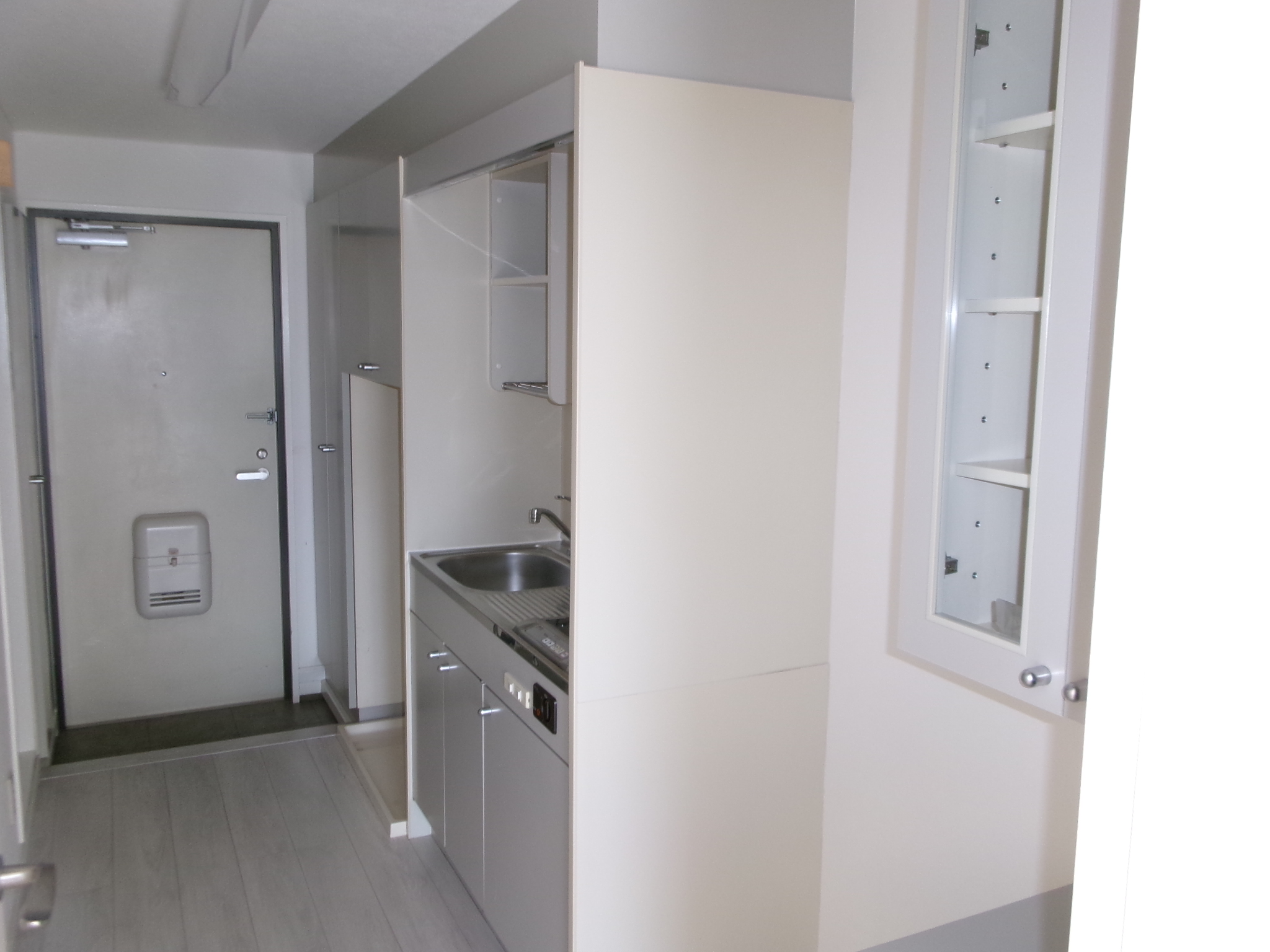 ZINハイツ　106号室