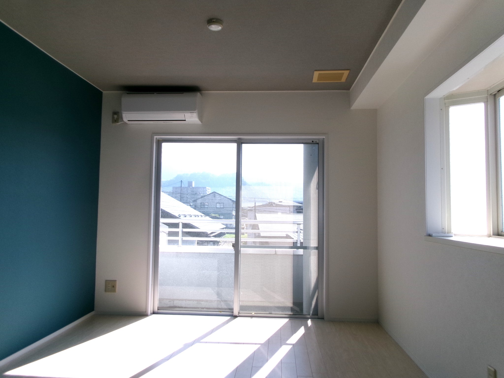 ZINハイツ　207号室