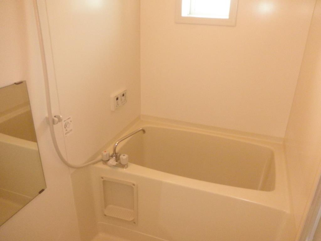 ダイヤモンドメゾン岩崎　Ａ棟   202