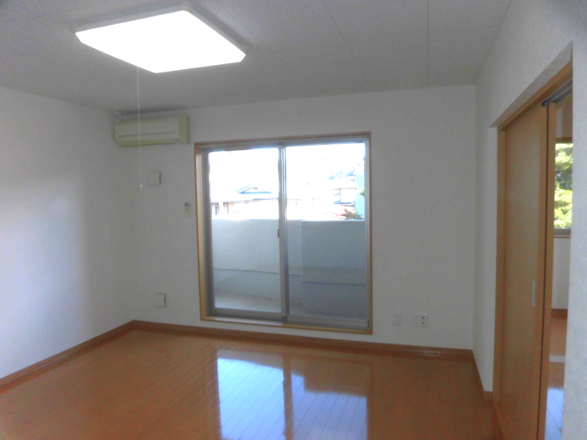 リュミエール　303