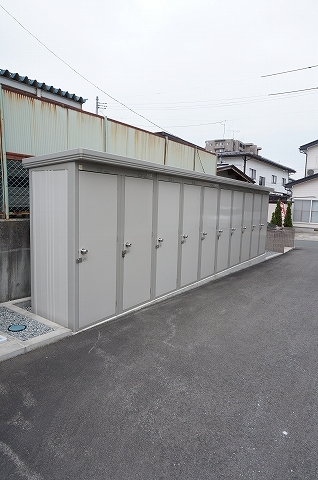 ビサイド オン ユー 弐番館   101