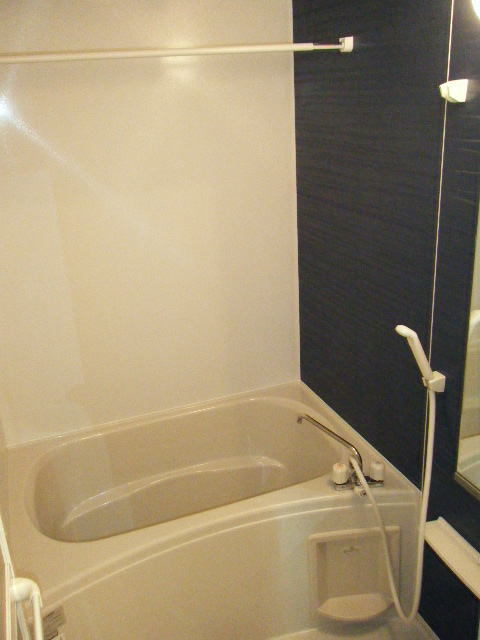 ビサイド オン ユー 弐番館   101