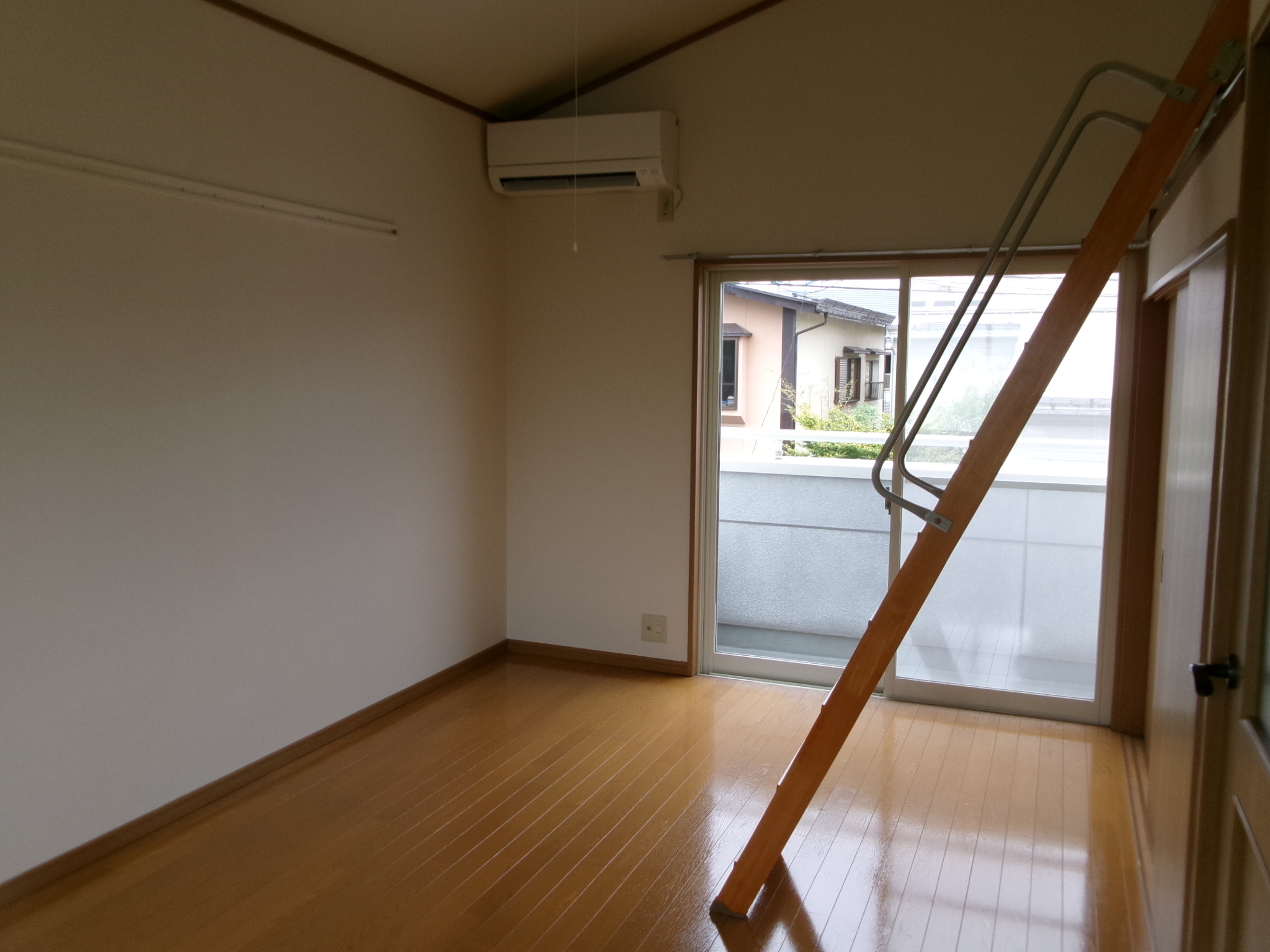 ぷらいべーと元木   101