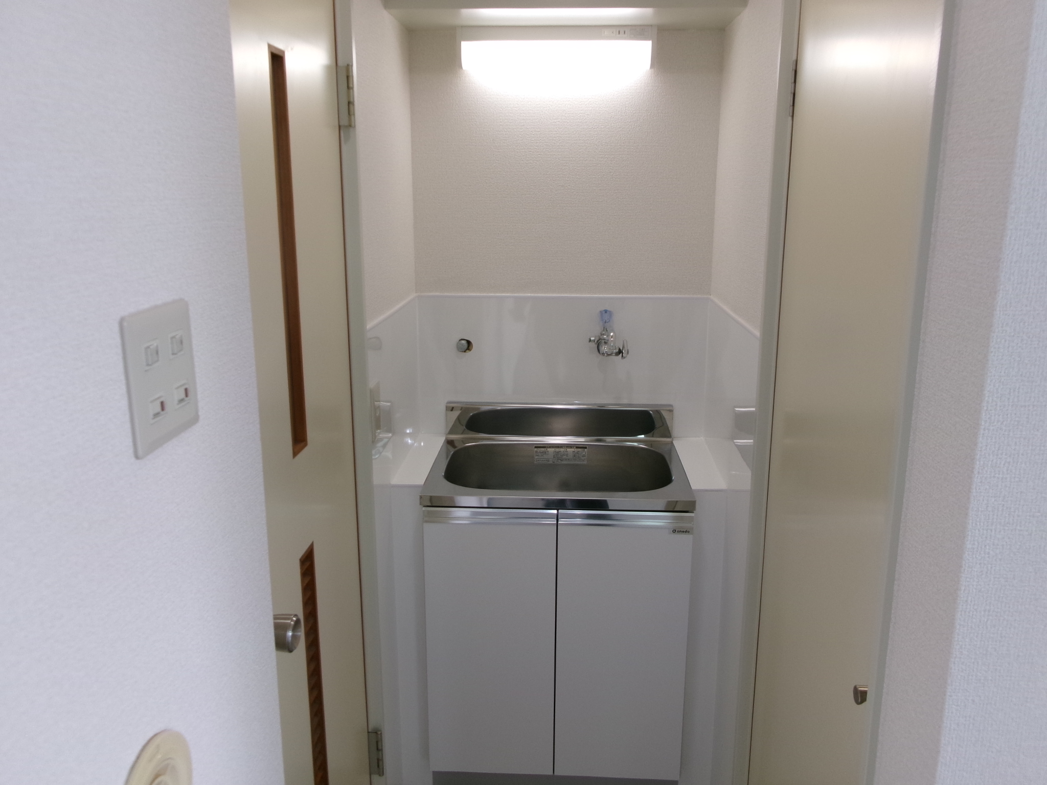 幸信ビル　テナントB