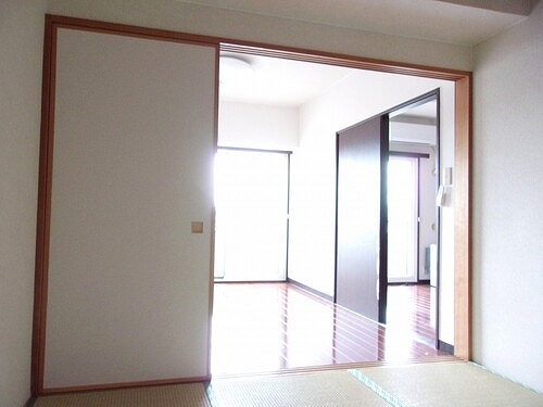 ライオンズマンション十日町　1004