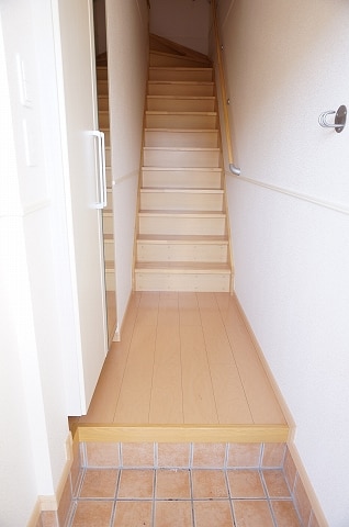 ビサイド オン ユー 壱番館   201