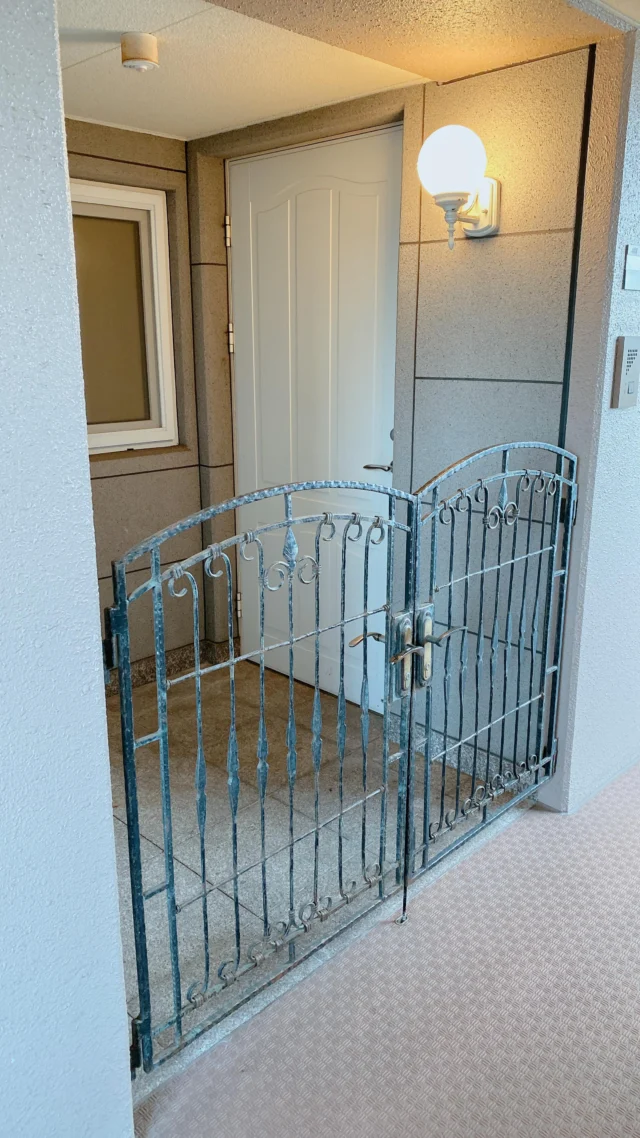 🚪山形市久保田【分譲マンション】4階3LDK ご家族でのお住まいにぜひおすすめ🤗リフォーム済みの分譲マンションです◎山形駅、周辺アクセス抜群です🌲2025.12.2 撮影
　
マンション1階に専用ゴミ捨て場🚮
駐輪場あり🚲
　
この4階のお部屋は分譲でのご紹介ですが
賃貸でご紹介しているお部屋もあります🚪
　
山形駅まで徒歩10分！
周辺アクセスや通勤通学にも
便利な場所です👍🏻 ̖́-
　
☑︎ 各部屋に収納スペースあり
☑︎ 廊下に収納スペースあり
☑︎ 広々バルコニー
　
便利に使える間取りです✨
　
リビングダイニングキッチン13帖
+ 洋室 6帖
+ 洋室 4.5帖
+ 和室 6帖
+ 各所クローゼット付き
+ バスルーム
+ 独立洗面台
+ トイレ
　
ご家族での快適な暮らしに◎
　
本格的に雪が降る前に
お引っ越しをご検討中のかた
春からの入居をご検討したいかた
是非お早めに✨
　
お気軽にDMやLINEでお問い合わせください◎
実際の雰囲気がよくわかる動画ですので
ぜひご覧ください！
　
　
#山形市 #幸信不動産
#山形アパート
　
#東北芸術工科大学 #山形大学
#山形移住 
#山形学生アパート #やまがたぐらし
　
#山形日和 #山形ねこ部
#山形ルームシェア